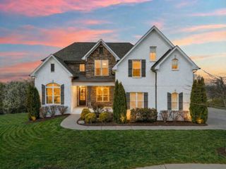 423 Whitley Way, Mount Juliet, TN 37122