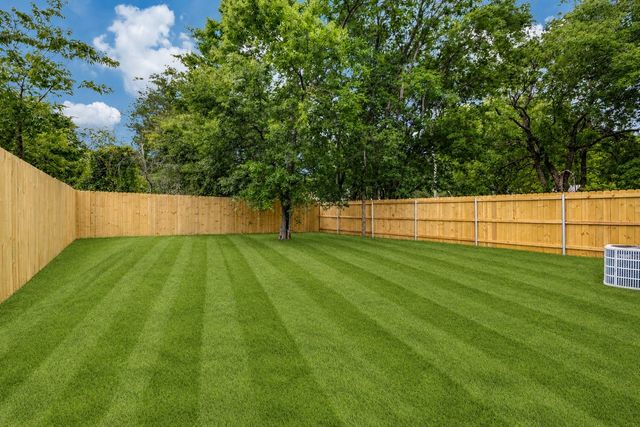1014 E Pecan Street, Sherman, TX 75090