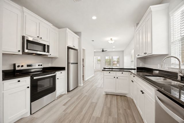1014 E Pecan Street, Sherman, TX 75090