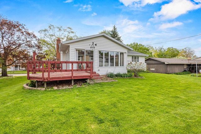 1742 N DOUGLAS STREET, Appleton, WI 54914