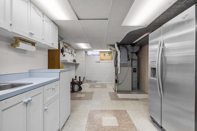 1742 N DOUGLAS STREET, Appleton, WI 54914