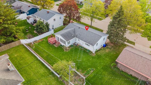 1742 N DOUGLAS STREET, Appleton, WI 54914