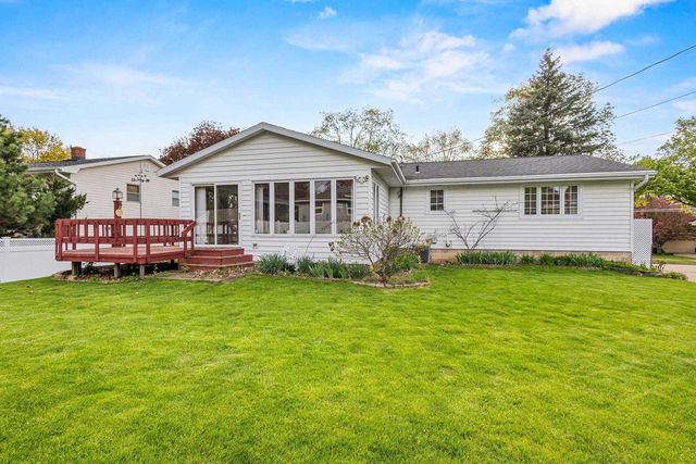 1742 N DOUGLAS STREET, Appleton, WI 54914