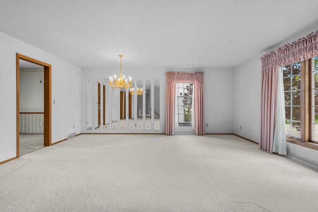 1742 N DOUGLAS STREET, Appleton, WI 54914