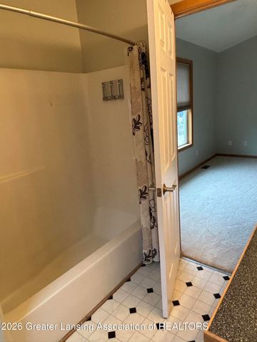 2669 Halyard Drive, Lansing, MI 48911