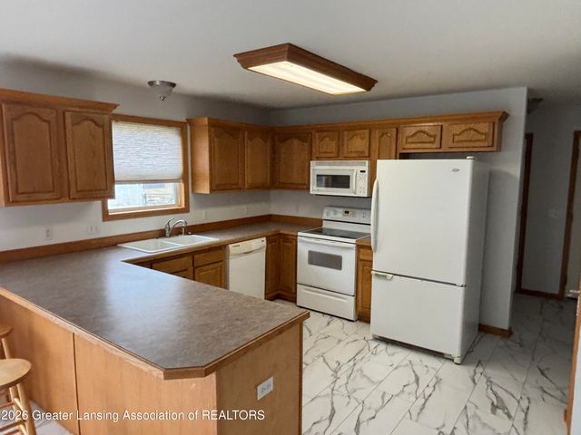 2669 Halyard Drive, Lansing, MI 48911