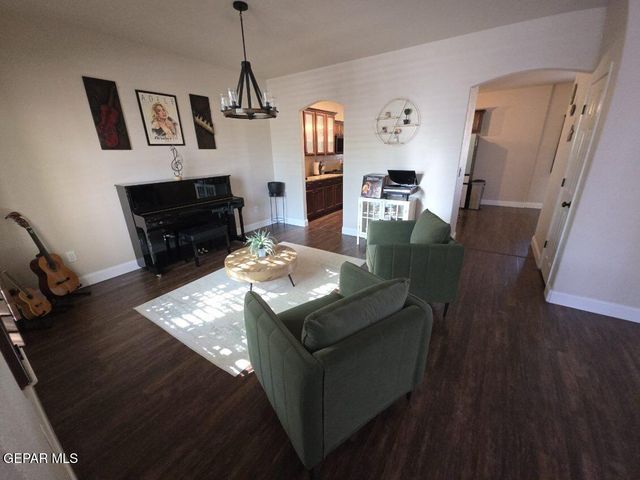 12867 HIDDEN GROVE Drive, El Paso, TX 79938