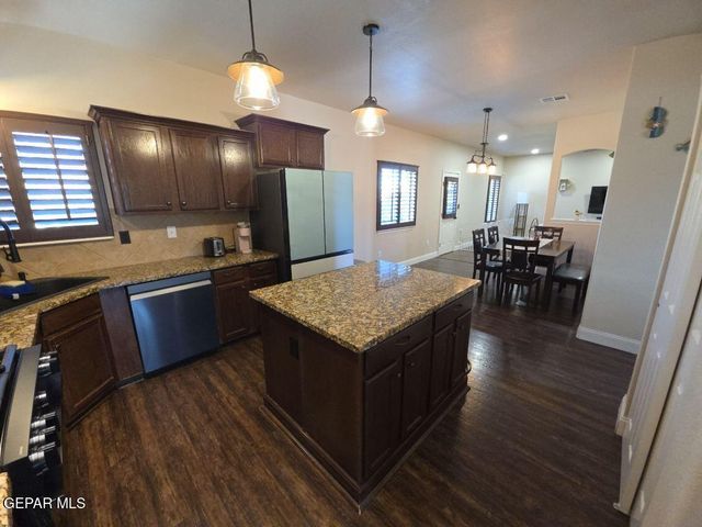 12867 HIDDEN GROVE Drive, El Paso, TX 79938