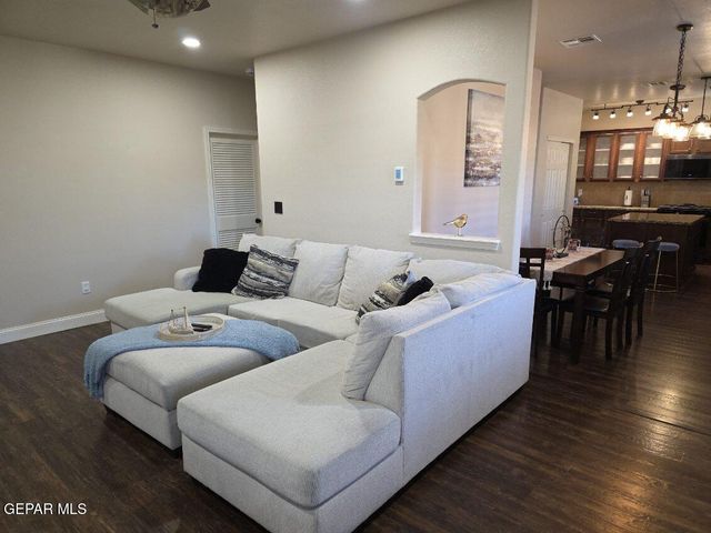 12867 HIDDEN GROVE Drive, El Paso, TX 79938