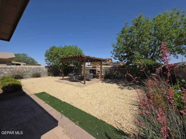 12867 HIDDEN GROVE Drive, El Paso, TX 79938