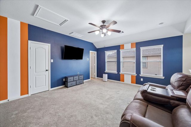 6723 Hunters Way Lane, Baytown, TX 77521