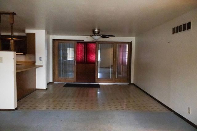 1707 E Glendale Boulevard, Valparaiso, IN 46383