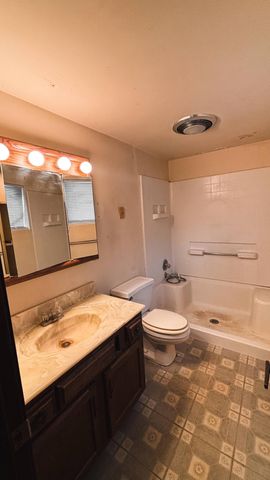 1707 E Glendale Boulevard, Valparaiso, IN 46383