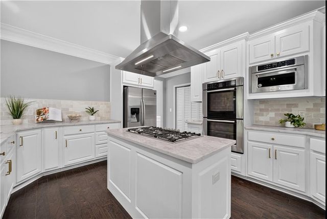 8190 Royal Troon Dr, Duluth, GA 30097