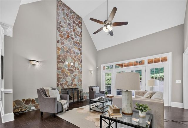 8190 Royal Troon Dr, Duluth, GA 30097