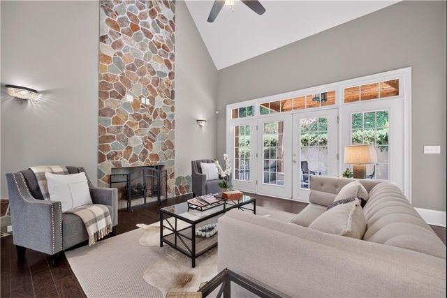 8190 Royal Troon Dr, Duluth, GA 30097