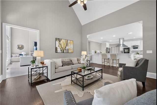 8190 Royal Troon Dr, Duluth, GA 30097