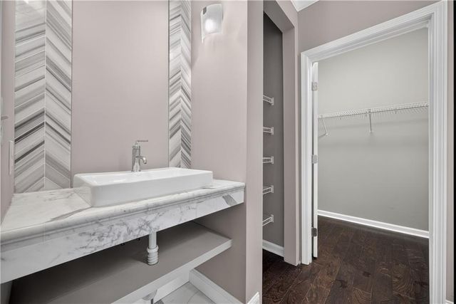 8190 Royal Troon Dr, Duluth, GA 30097