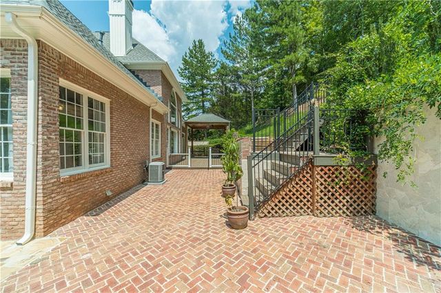 8190 Royal Troon Dr, Duluth, GA 30097