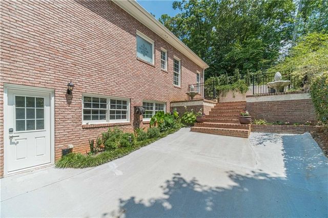 8190 Royal Troon Dr, Duluth, GA 30097