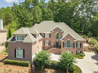 8190 Royal Troon Dr, Duluth, GA 30097
