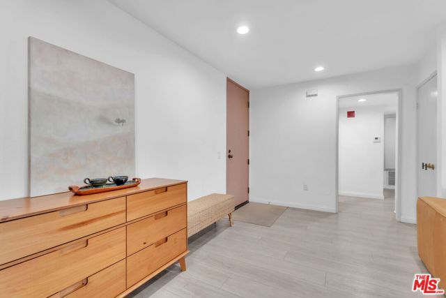 4041 Via Marisol 113, Los Angeles, CA 90042
