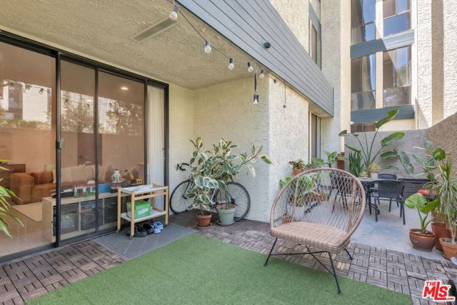 4041 Via Marisol 113, Los Angeles, CA 90042