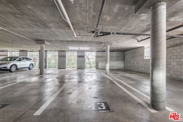 4041 Via Marisol 113, Los Angeles, CA 90042