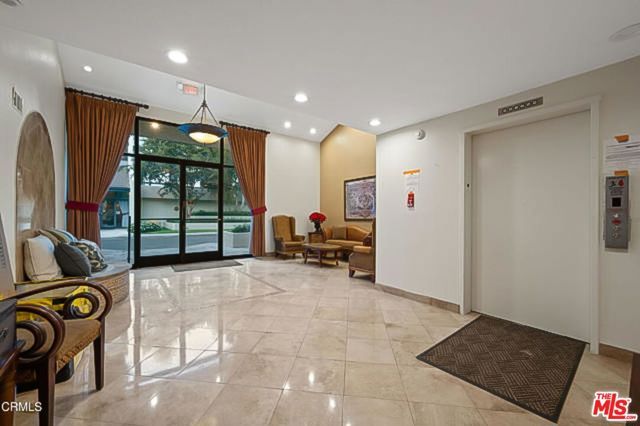 4041 Via Marisol 113, Los Angeles, CA 90042