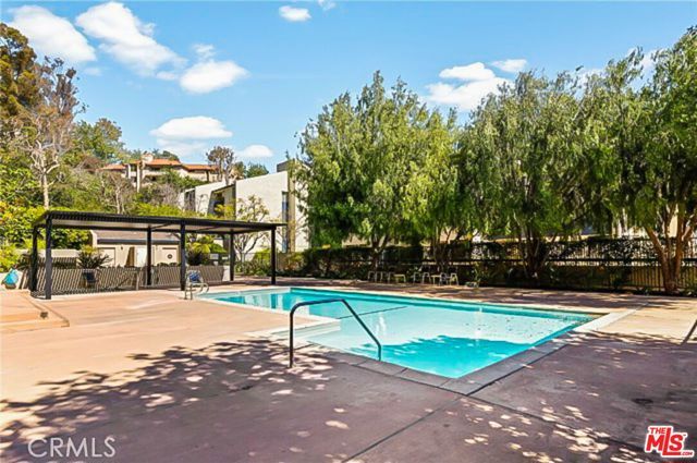 4041 Via Marisol 113, Los Angeles, CA 90042
