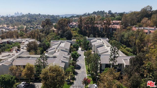 4041 Via Marisol 113, Los Angeles, CA 90042