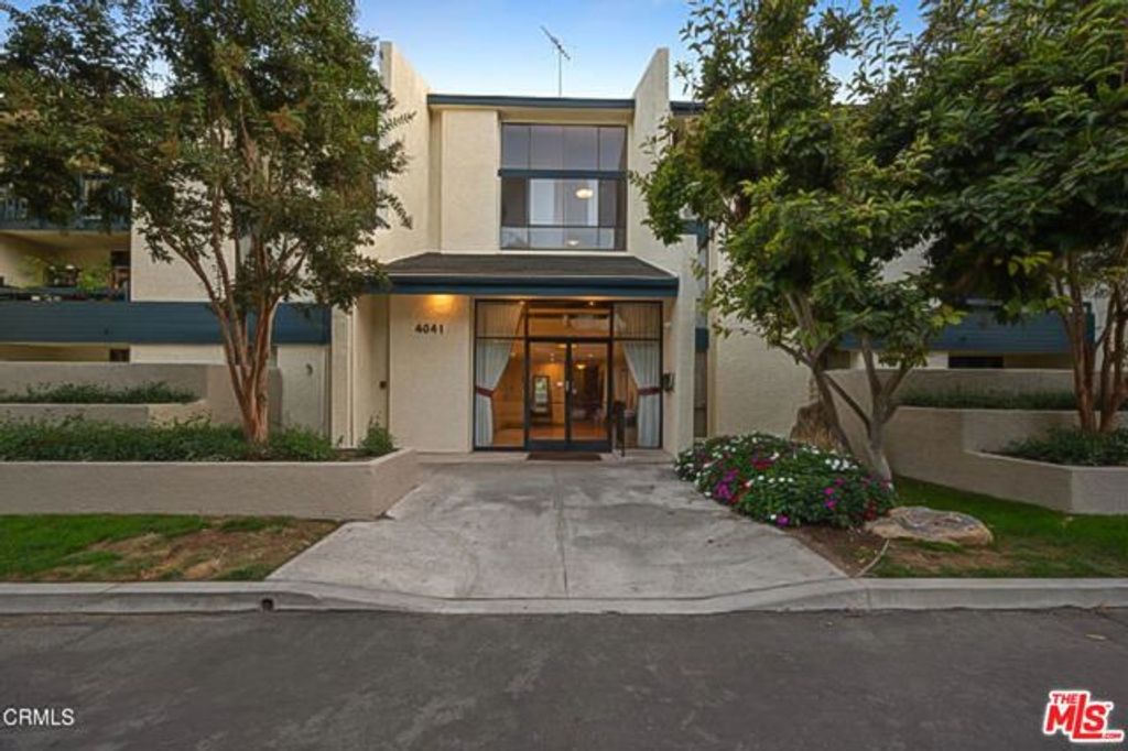 4041 Via Marisol 113, Los Angeles, CA 90042