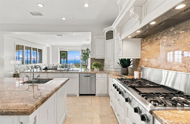 8 Star Catcher, Newport Coast, CA 92657