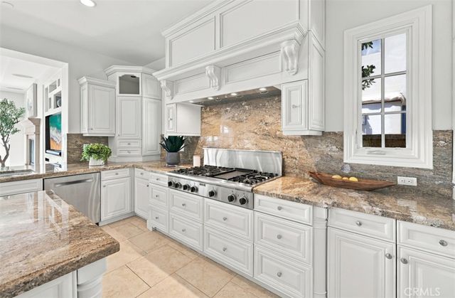 8 Star Catcher, Newport Coast, CA 92657