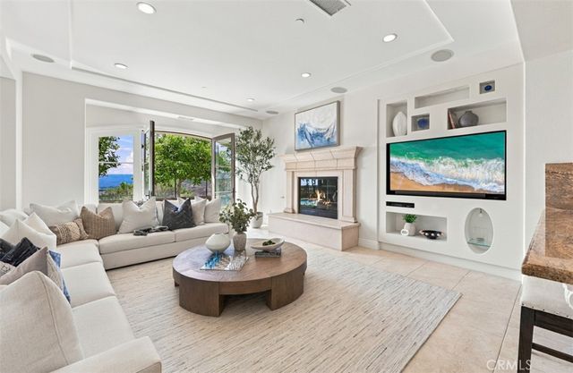 8 Star Catcher, Newport Coast, CA 92657