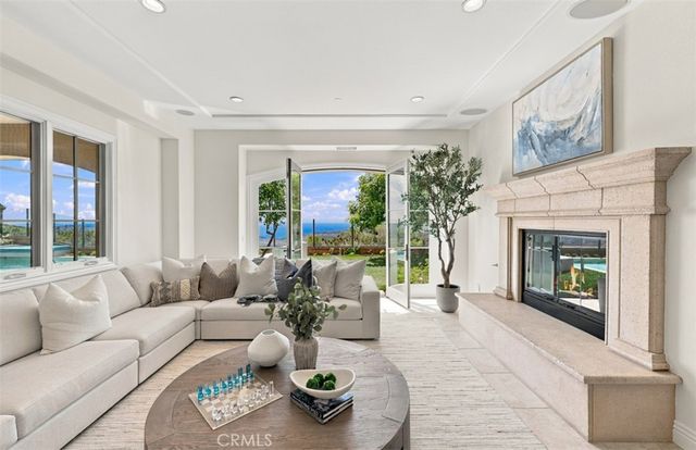 8 Star Catcher, Newport Coast, CA 92657