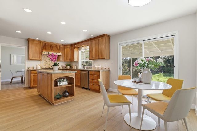 786 Wisteria Dr, Fremont, CA 94539