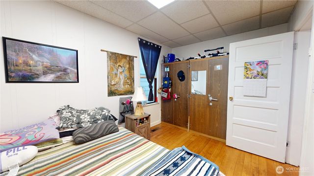 912 Pleasant Avenue, Bremerton, WA 98337