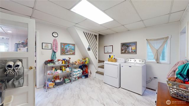 912 Pleasant Avenue, Bremerton, WA 98337