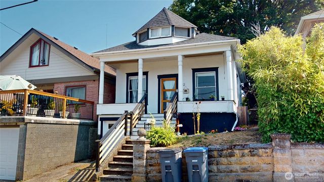 912 Pleasant Avenue, Bremerton, WA 98337