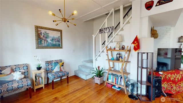 912 Pleasant Avenue, Bremerton, WA 98337