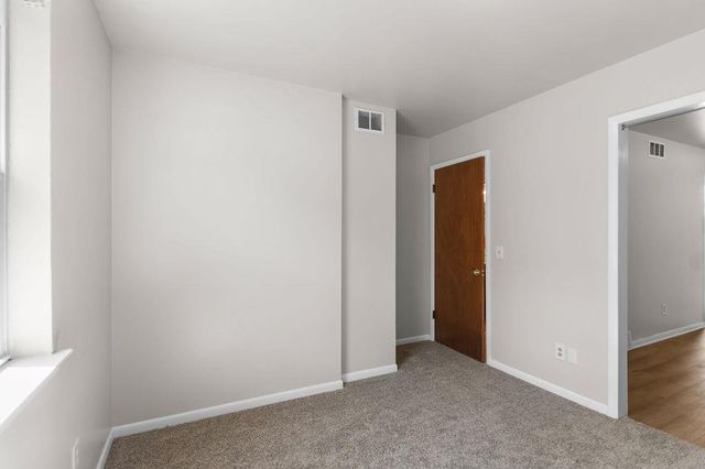 2824 Manchester Drive, The Village, OK 73120