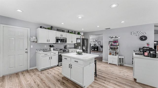 2855 BLACKWATER OAKS DRIVE, Mulberry, FL 33860