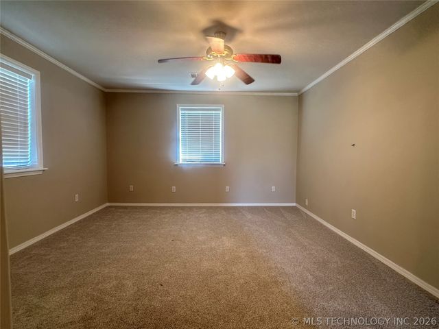 613 S 1st Street, Morris, OK 74445