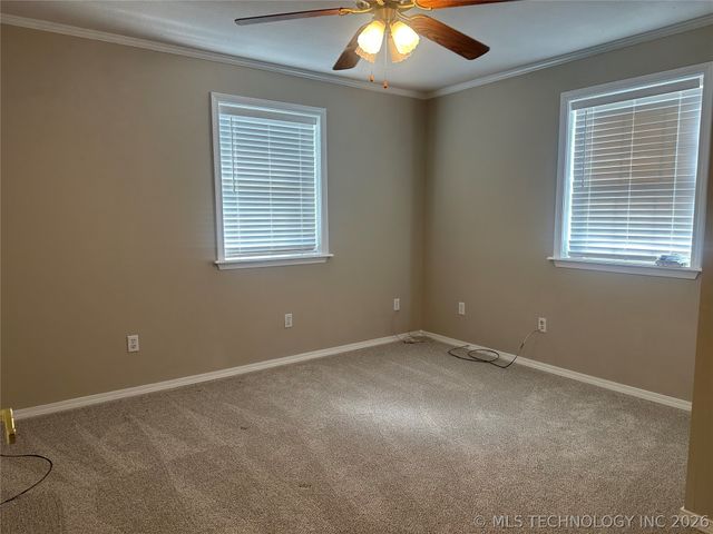 613 S 1st Street, Morris, OK 74445