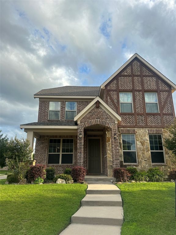 1044 Holly Anne Lane, Aubrey, TX 76227