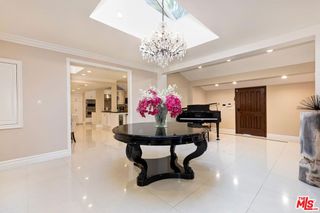 200 S Linden Drive, Beverly Hills, CA 90212