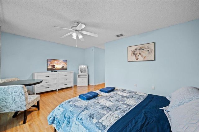 1602 MONTAUK Drive, Wellington, FL 33414