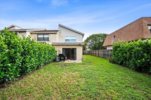 1602 MONTAUK Drive, Wellington, FL 33414