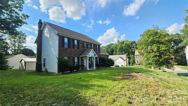 2425 Katherine Kiker Road, Charlotte, NC 28213